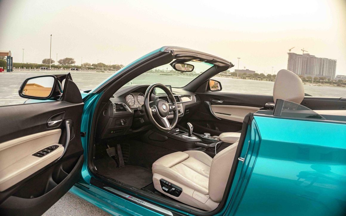 BMW 240 - image 12