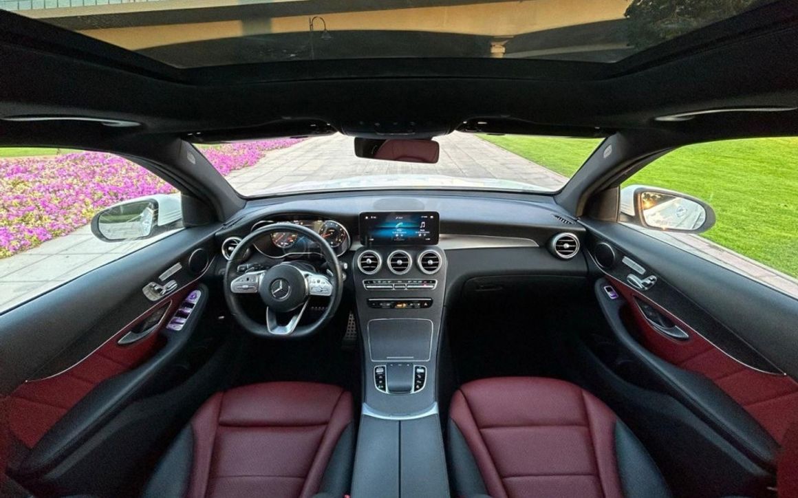 MERCEDES GLC 300 - image 7