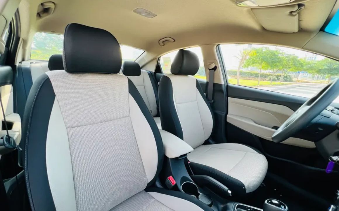 HYUNDAI ACCENT 1.6L - image 8