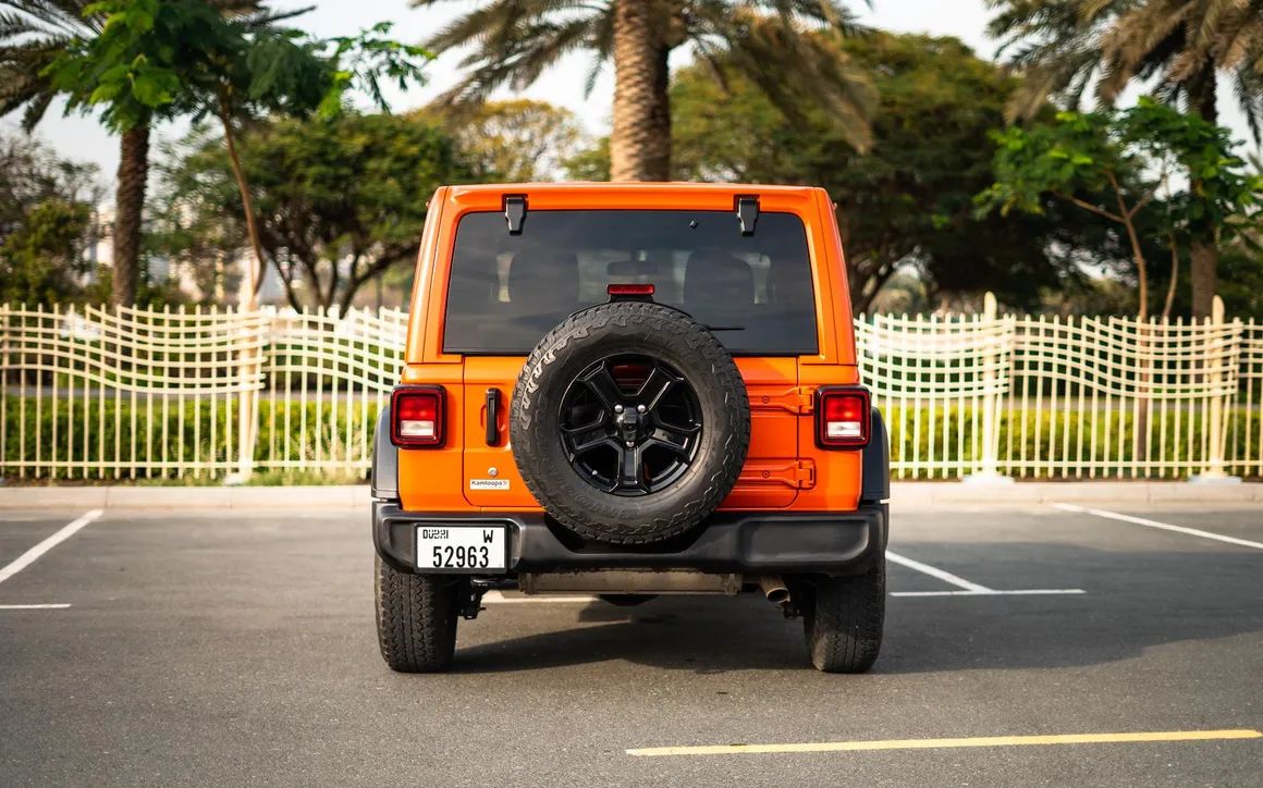 Jeep Wrangler - image 6