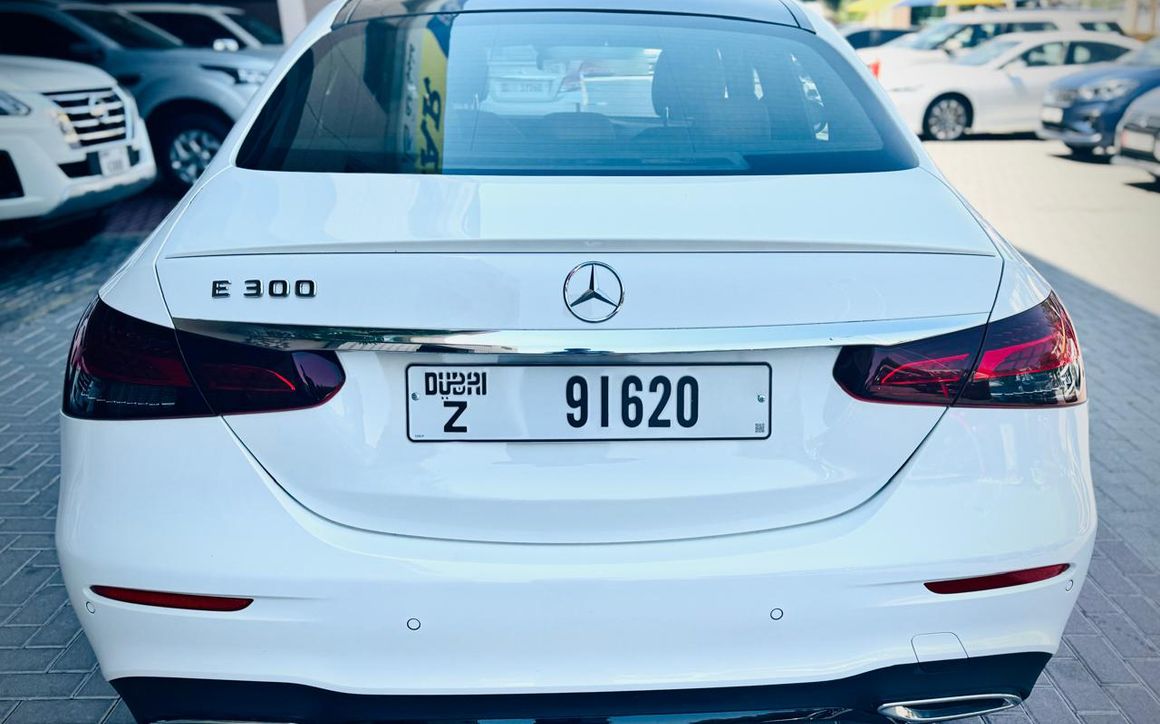 MERCEDES E300 2023 - image 6