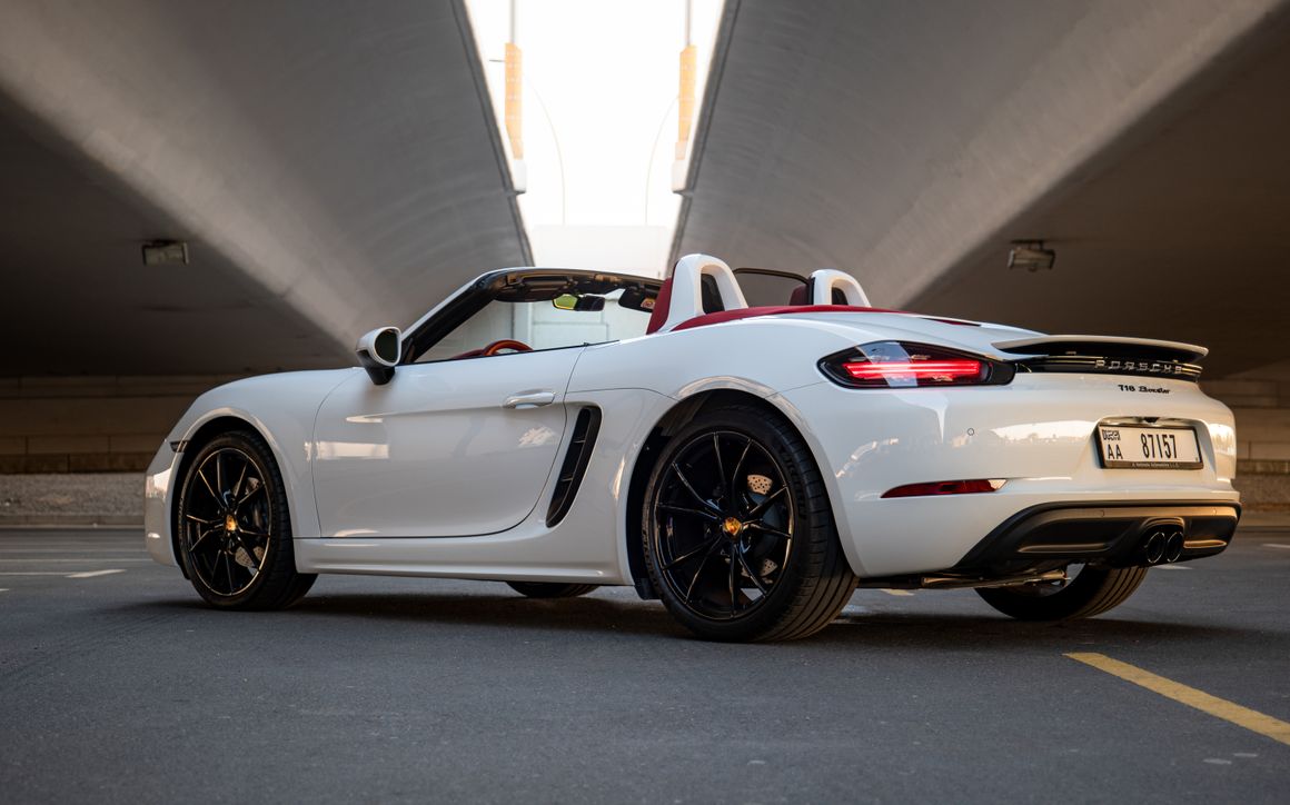Porsche 718 Boxster - image 5