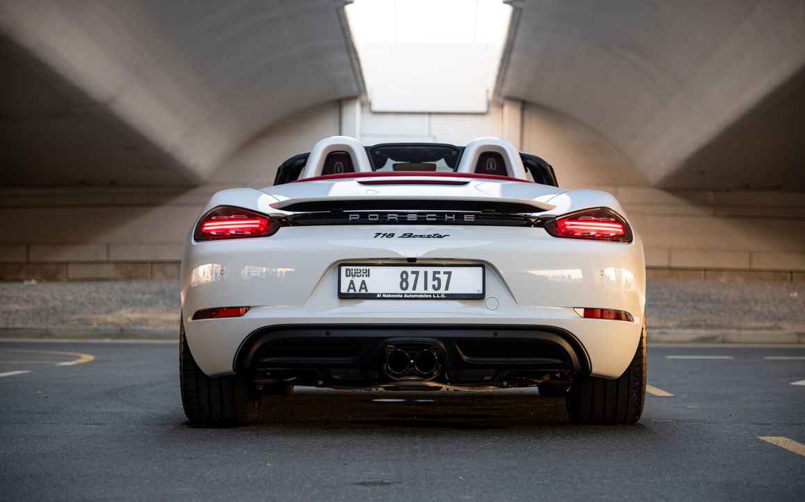Porsche 718 Boxster - image 6