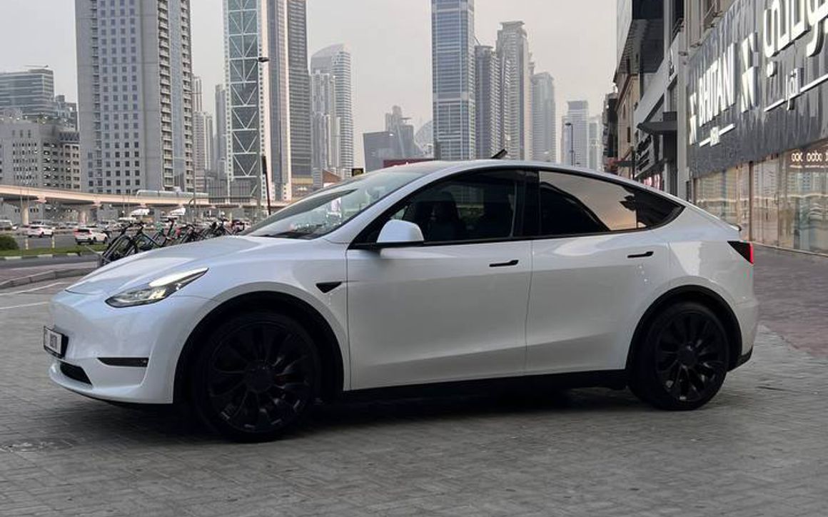 Tesla Model Y - image 1