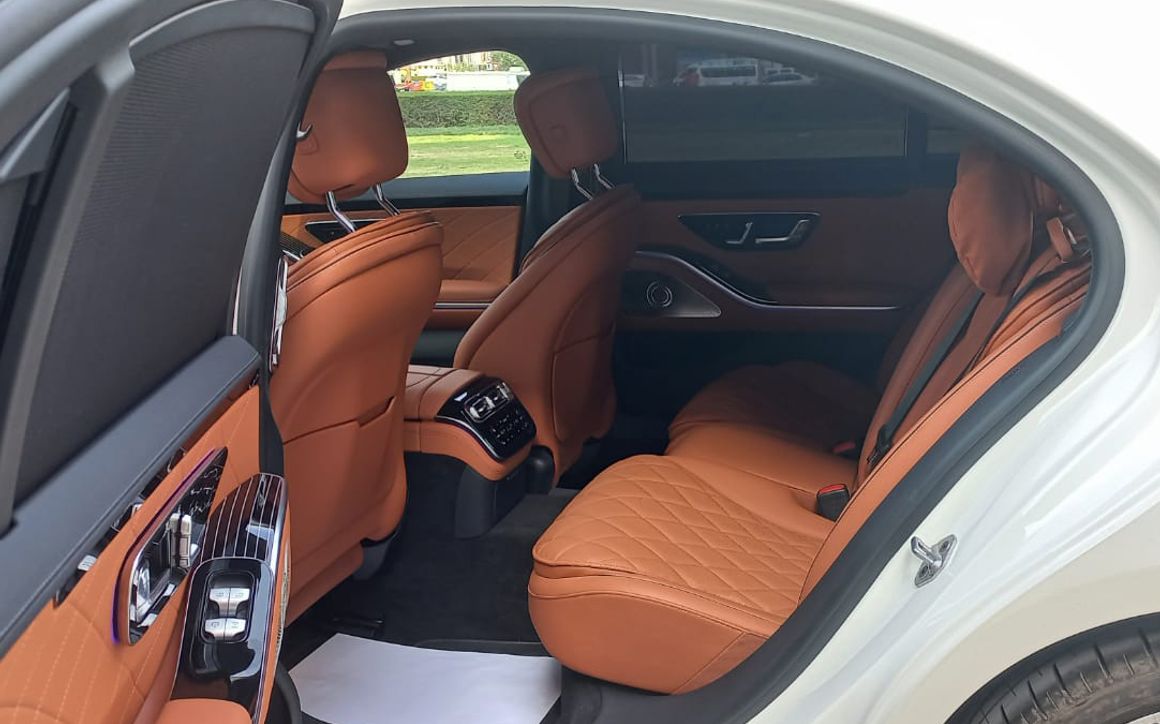 MERCEDES S500 - image 8