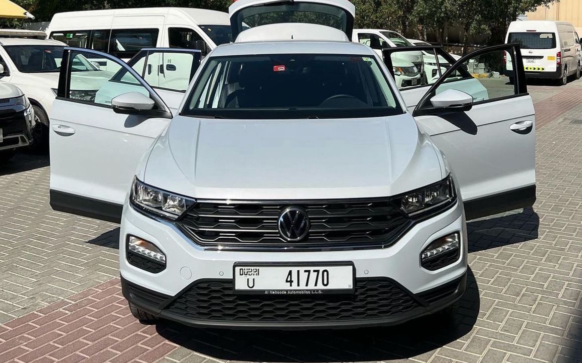 VOLKSWAGEN T-ROC STYLE - image 1