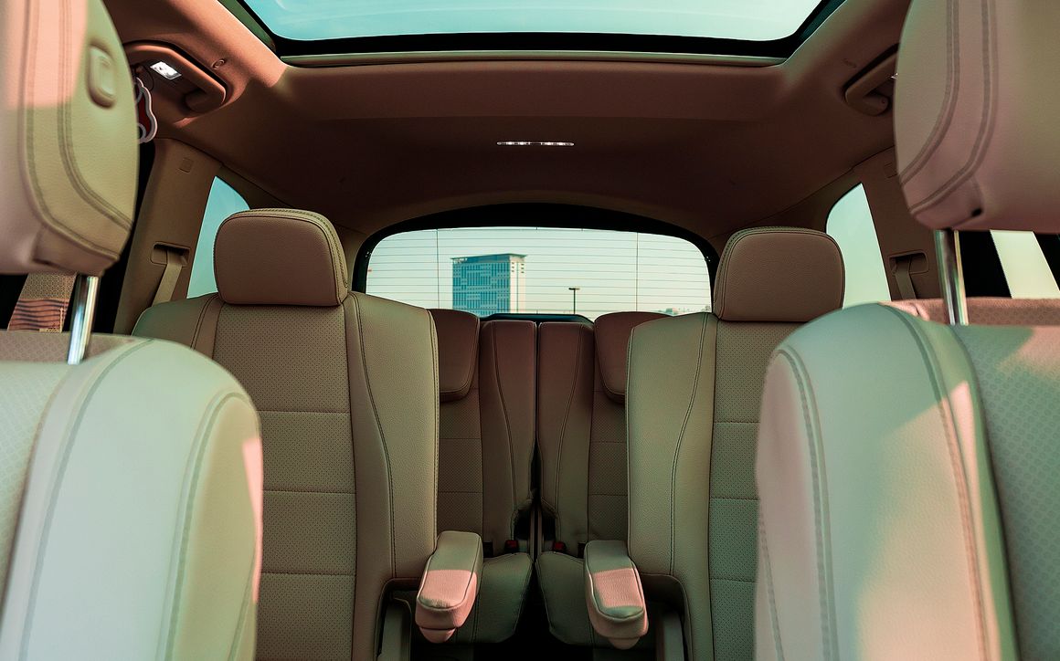 Mercedes Benz GLS450 - image 9