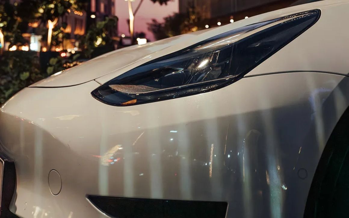 TESLA MODEL 3 - image 5