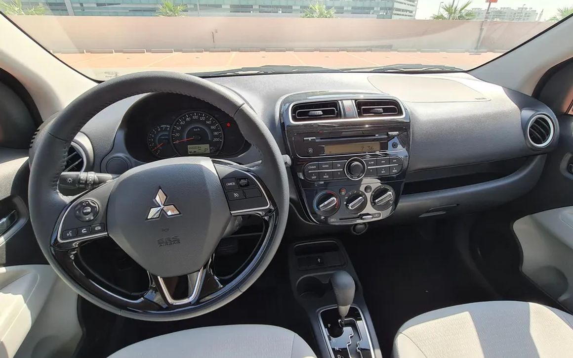 Mitsubishi ATTRAGE - image 5