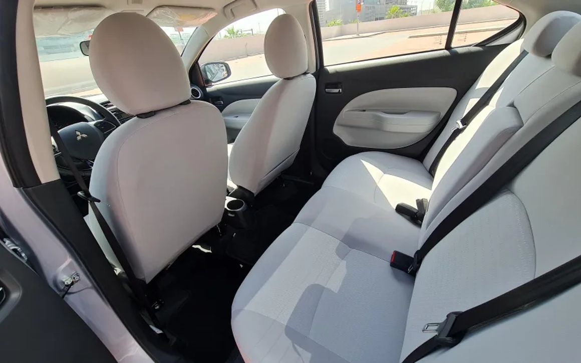 Mitsubishi ATTRAGE - image 6