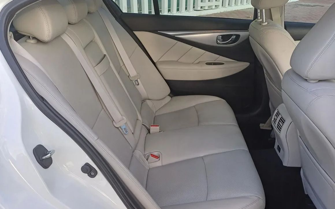 Infiniti Q50 - image 10