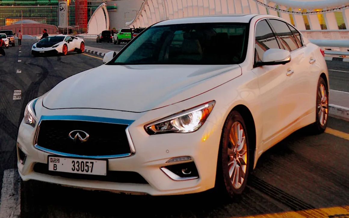 Infiniti Q50 - image 1