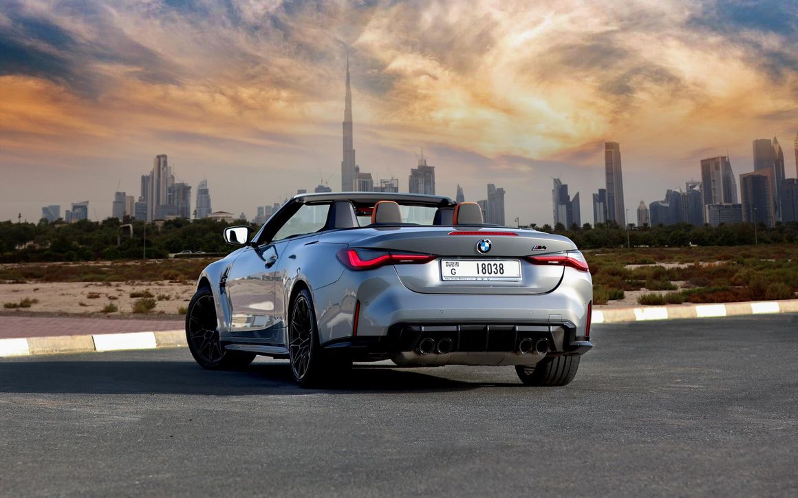 BMW M4 Convertible Gray - image 6