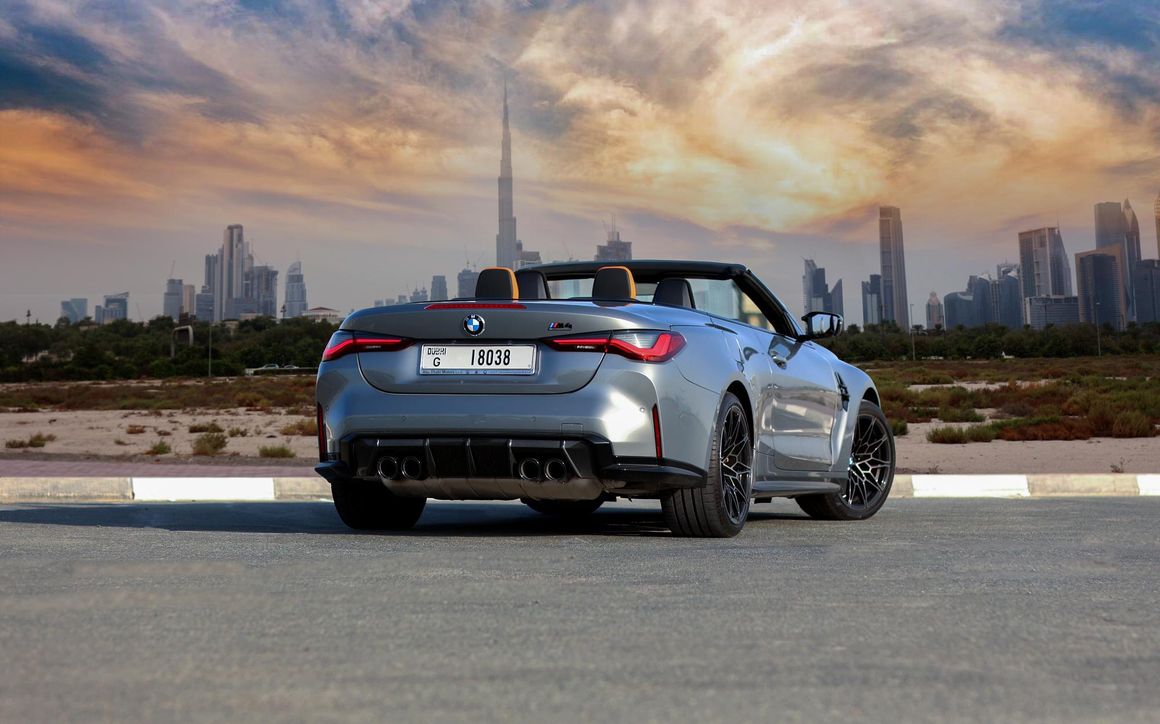 BMW M4 Convertible Gray - image 8