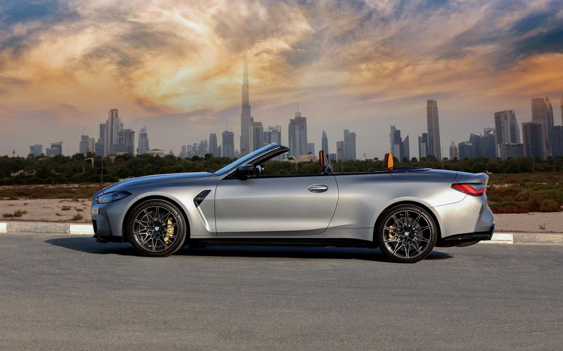 BMW M4 Convertible Gray - image 2