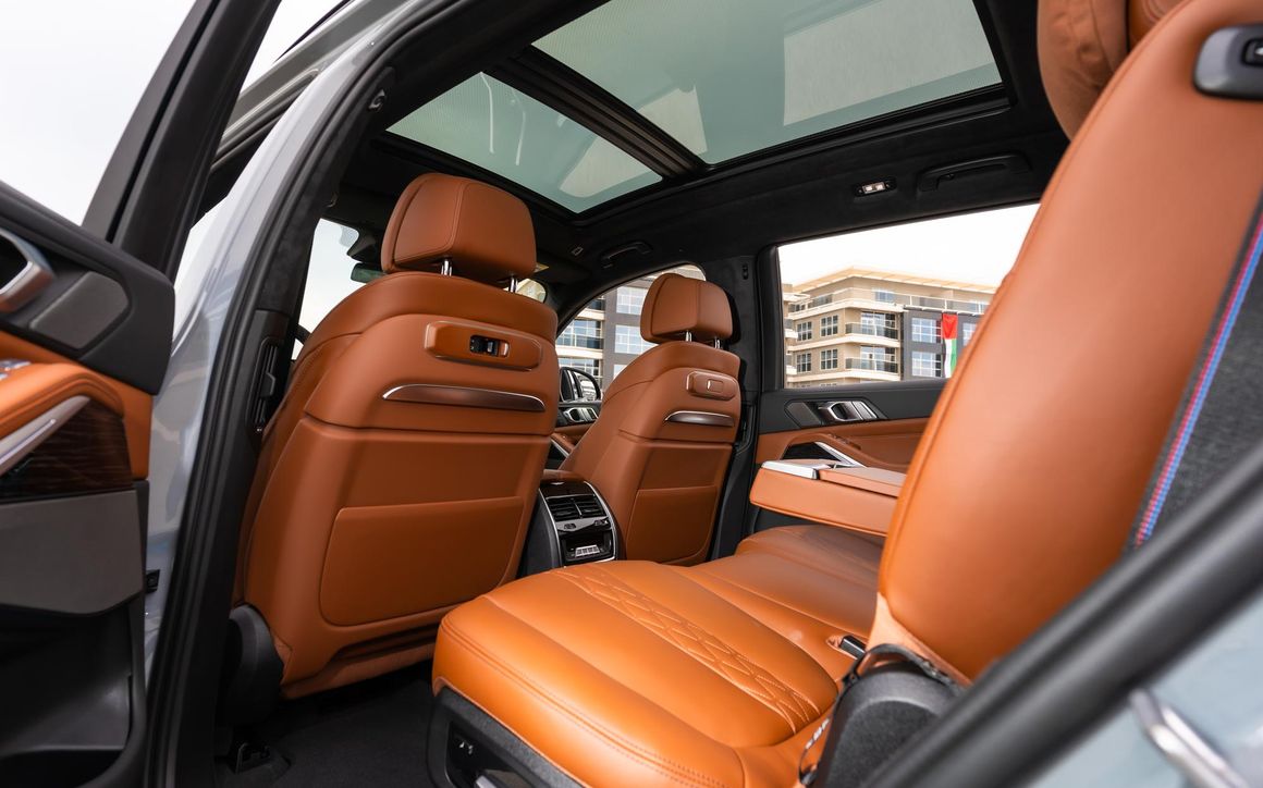 BMW X7 - image 17