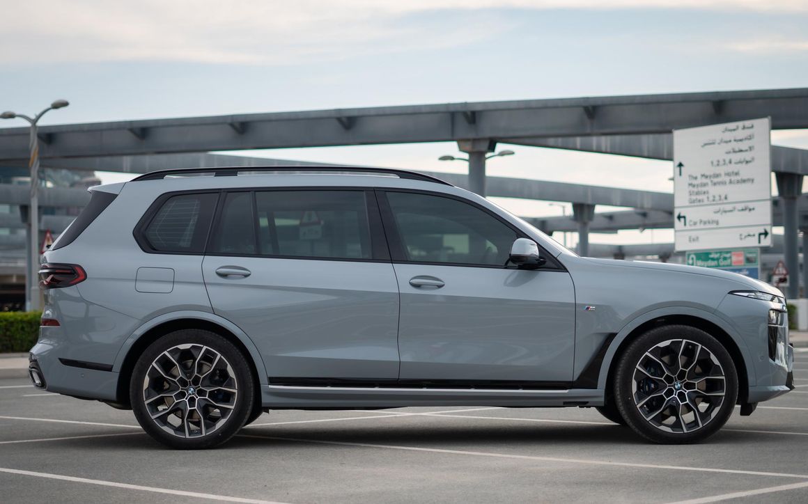 BMW X7 - image 5