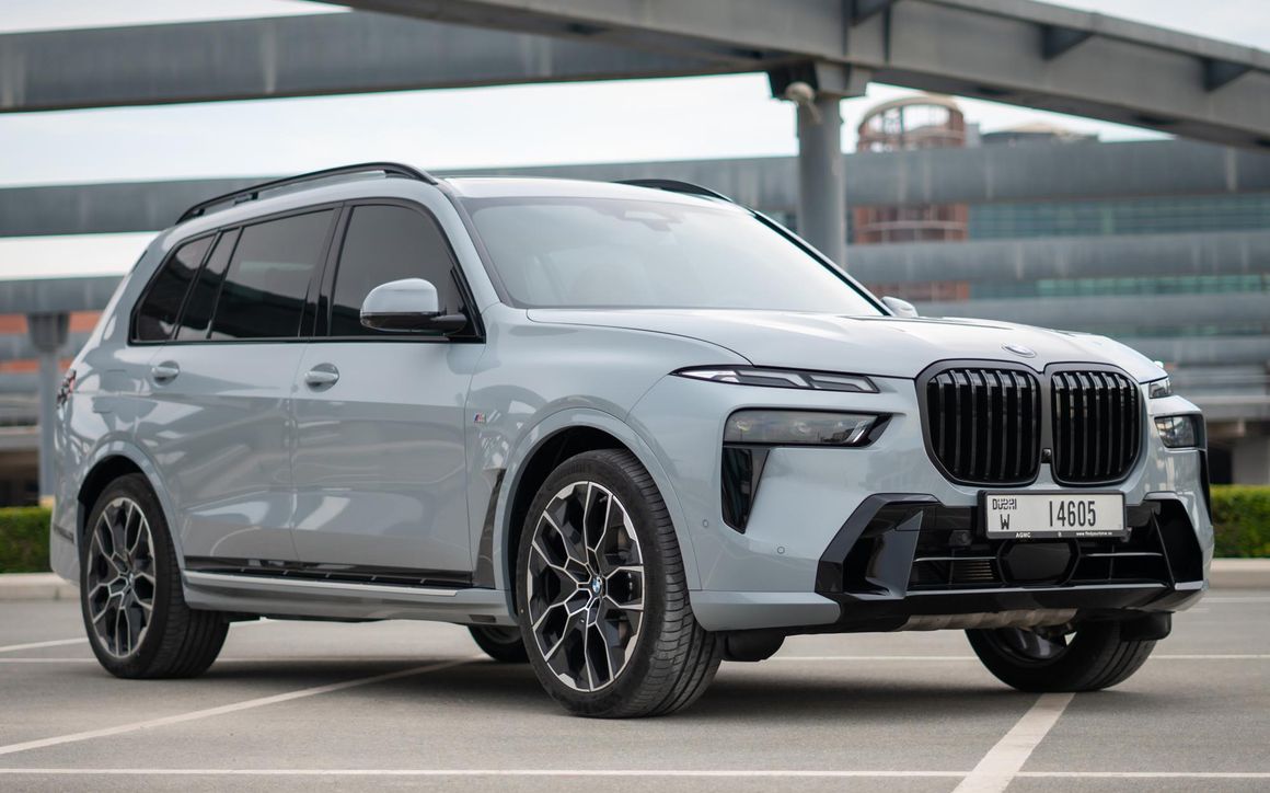 BMW X7 - image 4