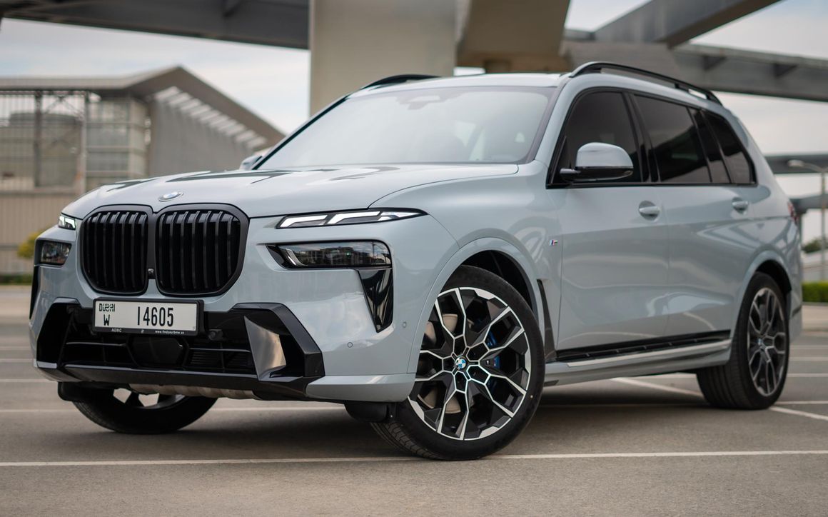 BMW X7 - image 1