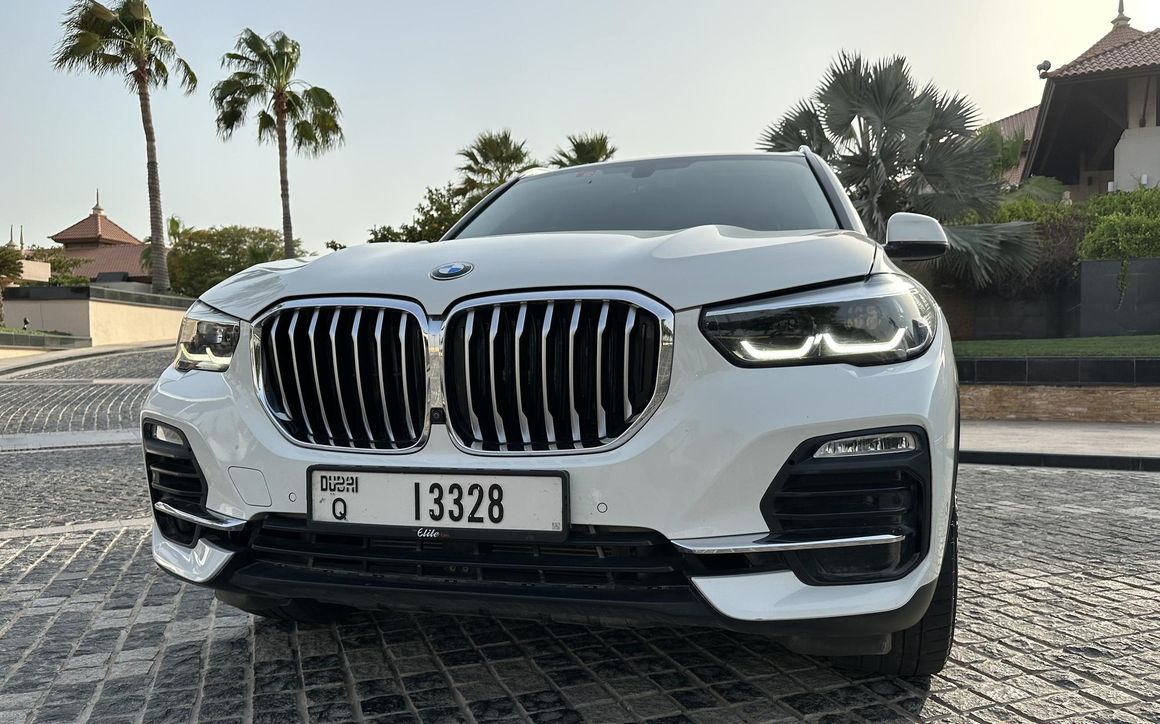 BMW X5 - image 4