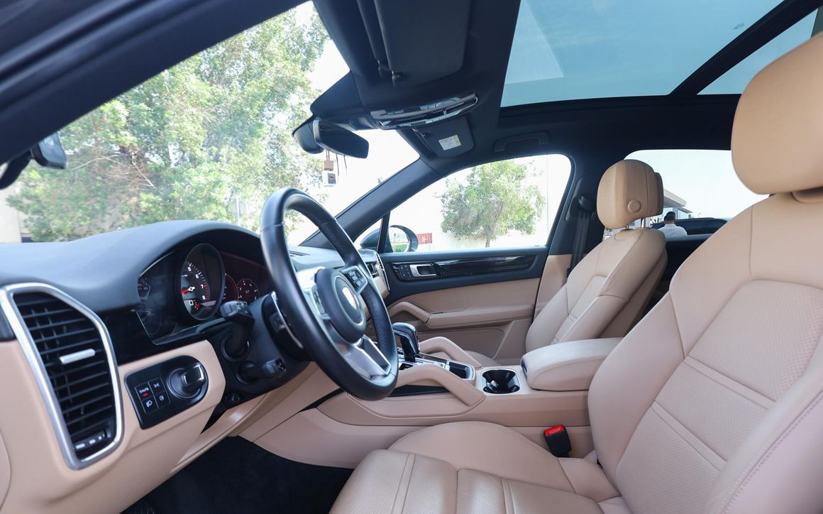 Porsche Cayenne - image 5