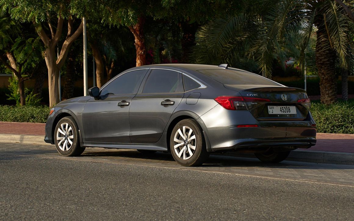 Honda Civic - image 4