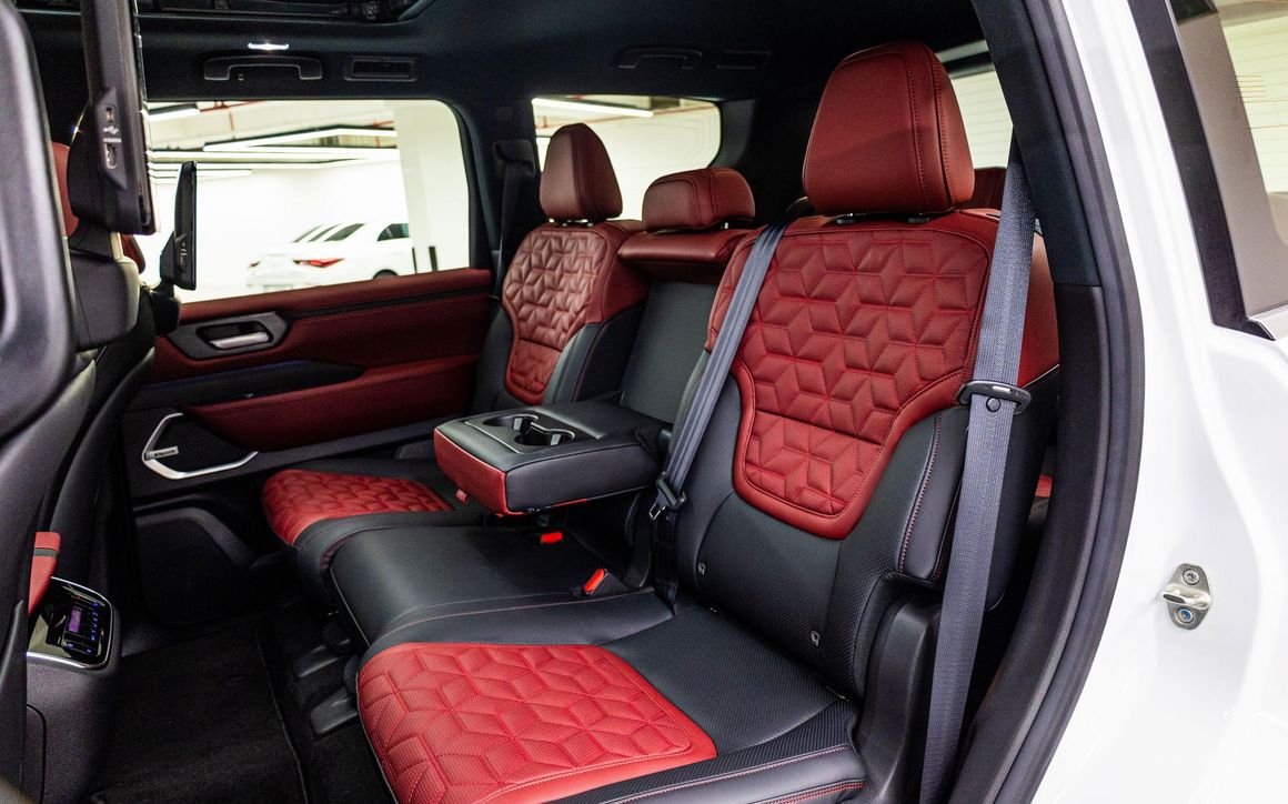 Nissan Patrol LE - image 11