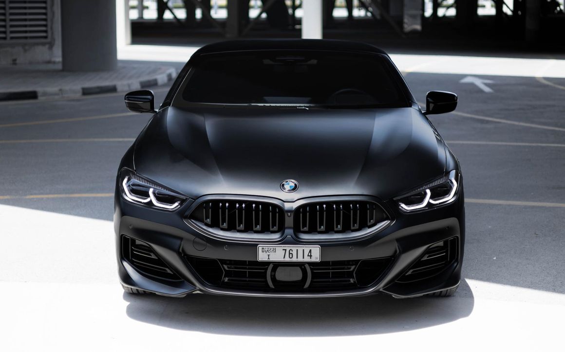 BMW 840i - image 2