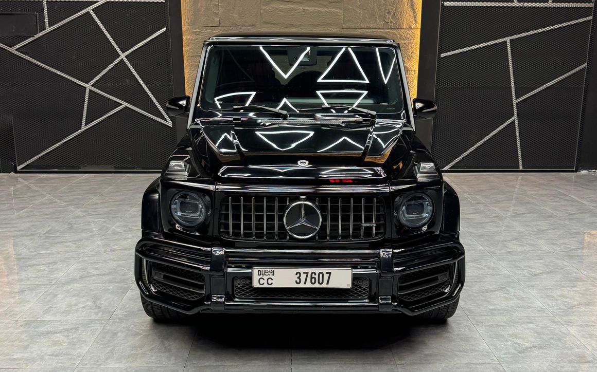 MERCEDES G63 - image 2