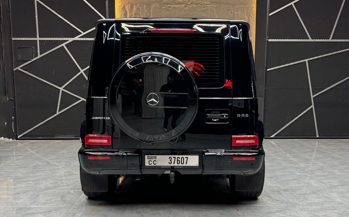 MERCEDES G63 - image 6