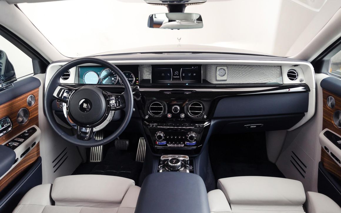 Rolls Royce Phantom - image 18