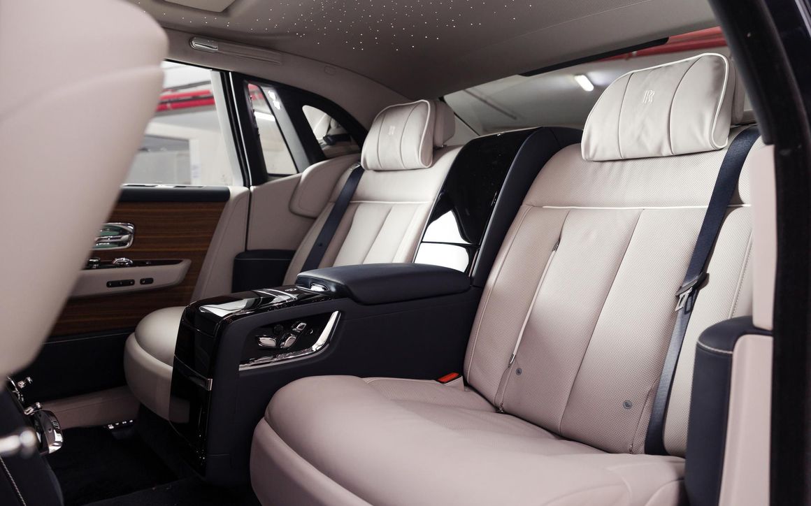 Rolls Royce Phantom - image 28