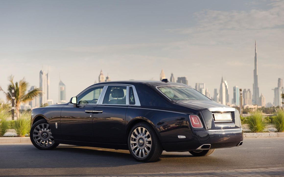 Rolls Royce Phantom - image 7