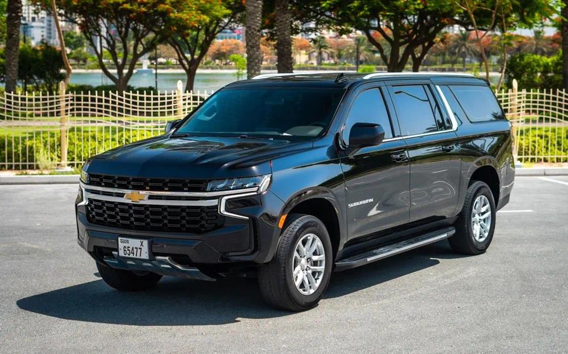 Chevrolet Suburban - image 1