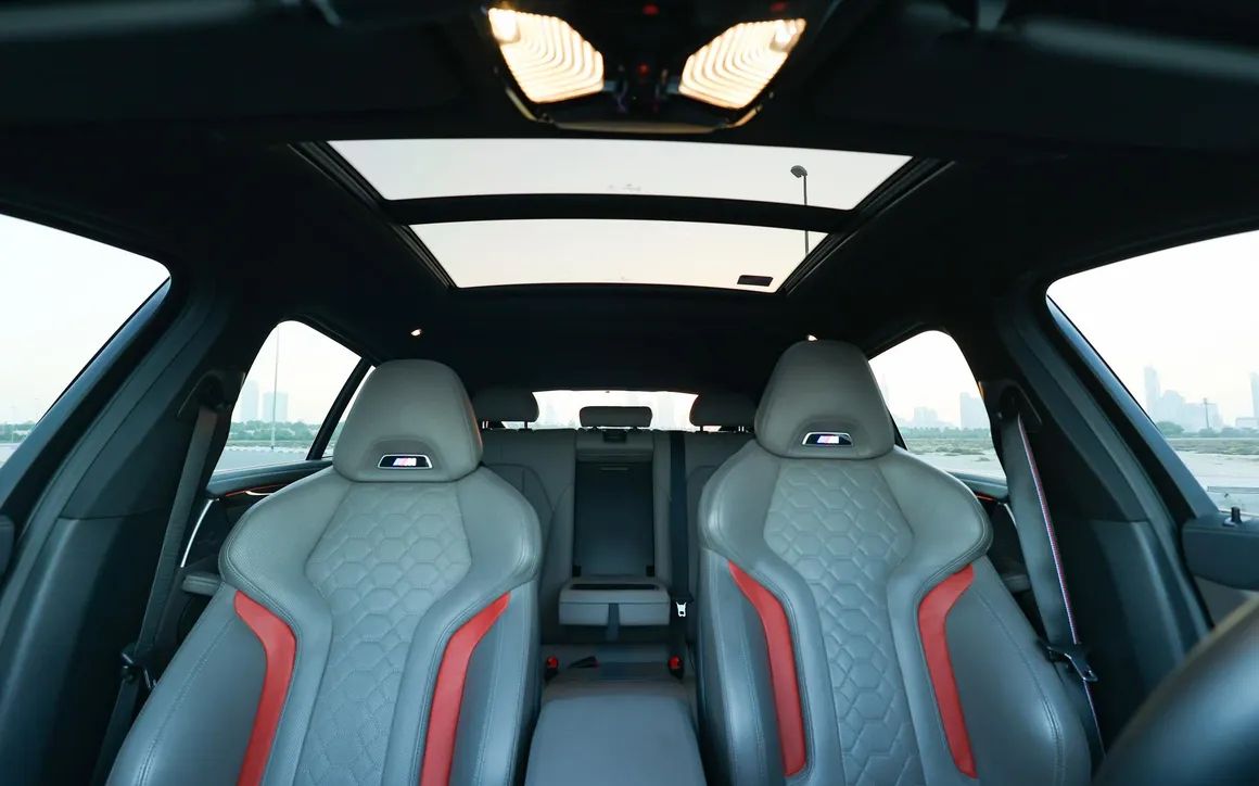 BMW X4M Competition Black - image 14