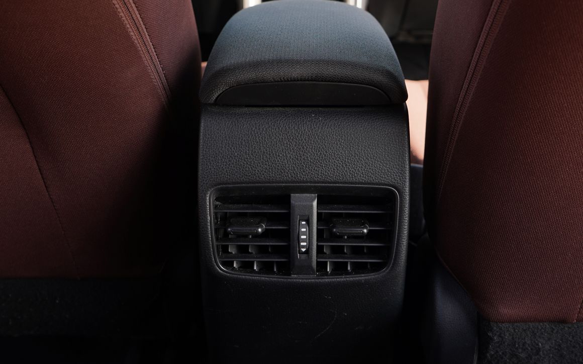 TOYOTA COROLLA CROSS - image 15