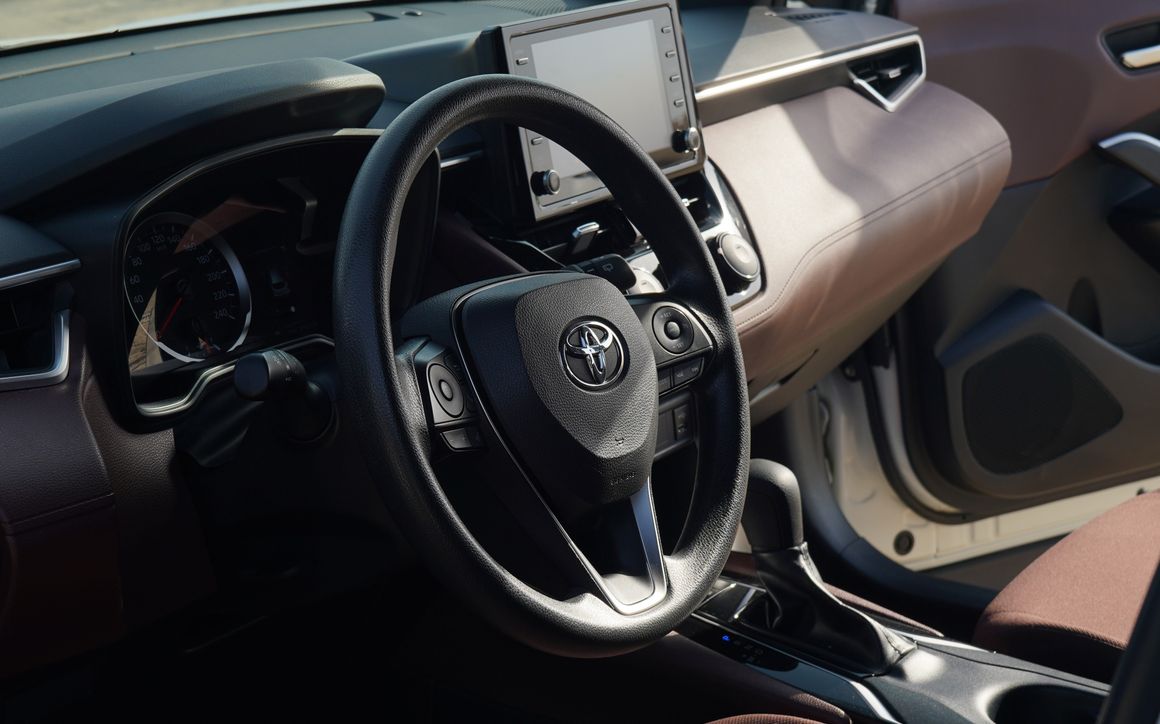 TOYOTA COROLLA CROSS - image 6