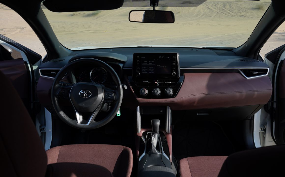TOYOTA COROLLA CROSS - image 9