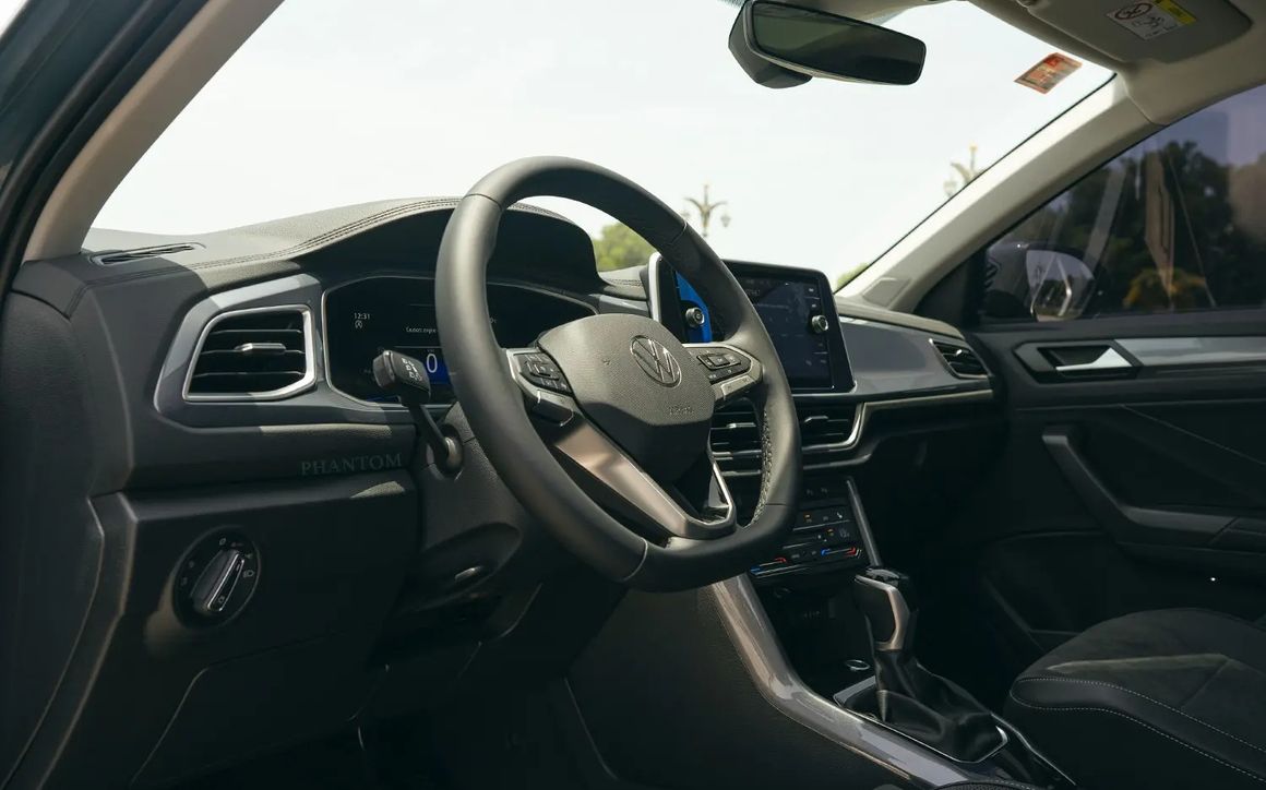VOLKSWAGEN t-roc - image 7