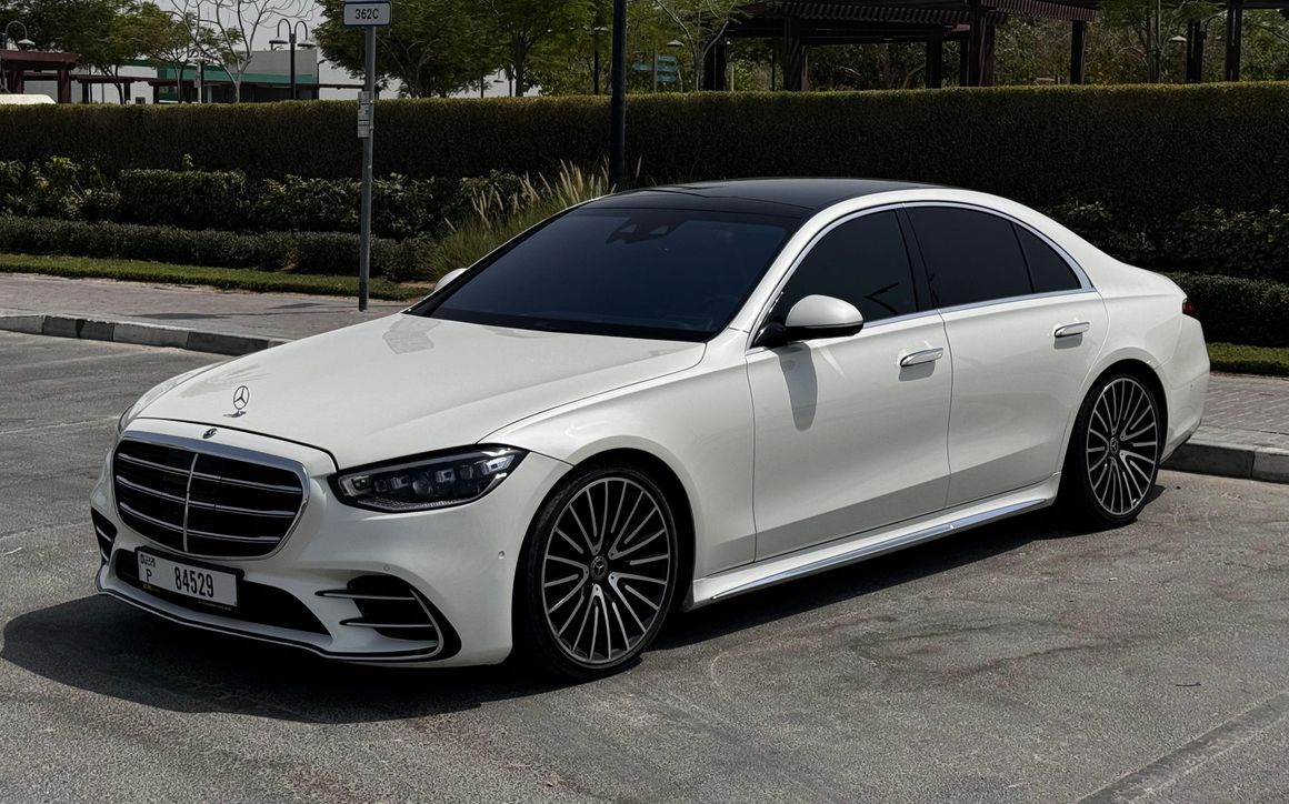 Mercedes Benz S580 - image 1