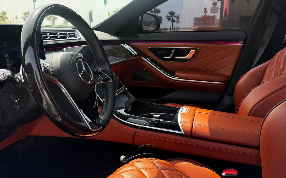 Mercedes Benz S580 - image 9