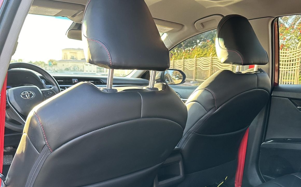 Toyota Camry Hybrid - image 13