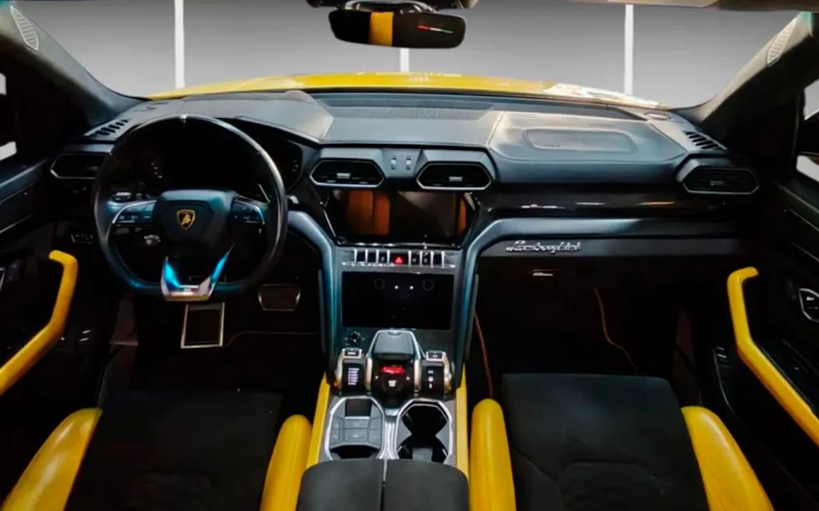 Lamborghini Urus MY20 - image 8