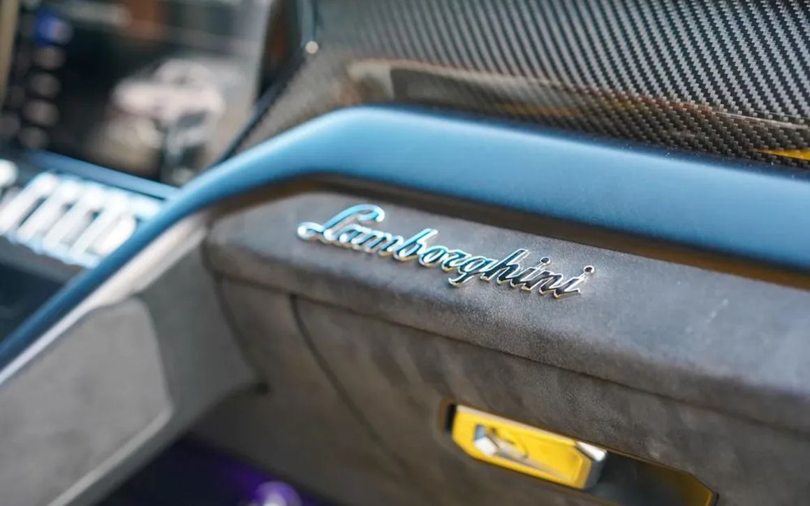 Lamborghini Urus MY20 - image 11