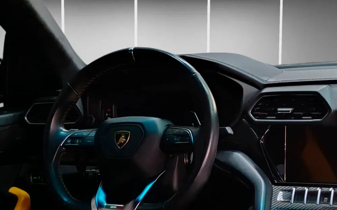 Lamborghini Urus MY20 - image 9