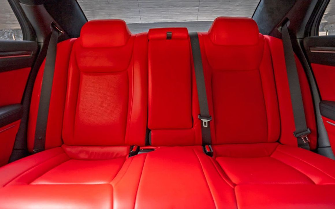 CHRYSLER 300 2019 - image 9