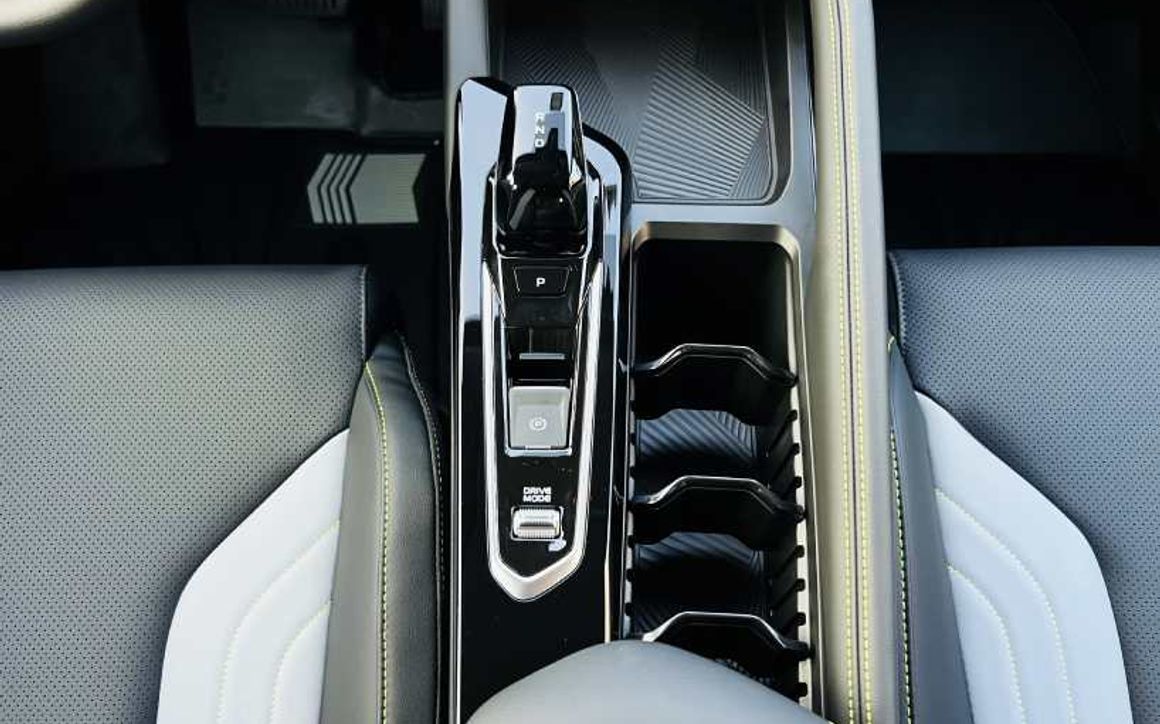 Geely Coorlay - image 10
