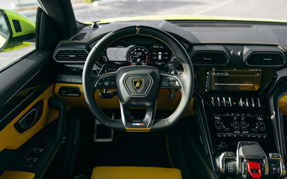 LAMBORGHINI URUS - image 9