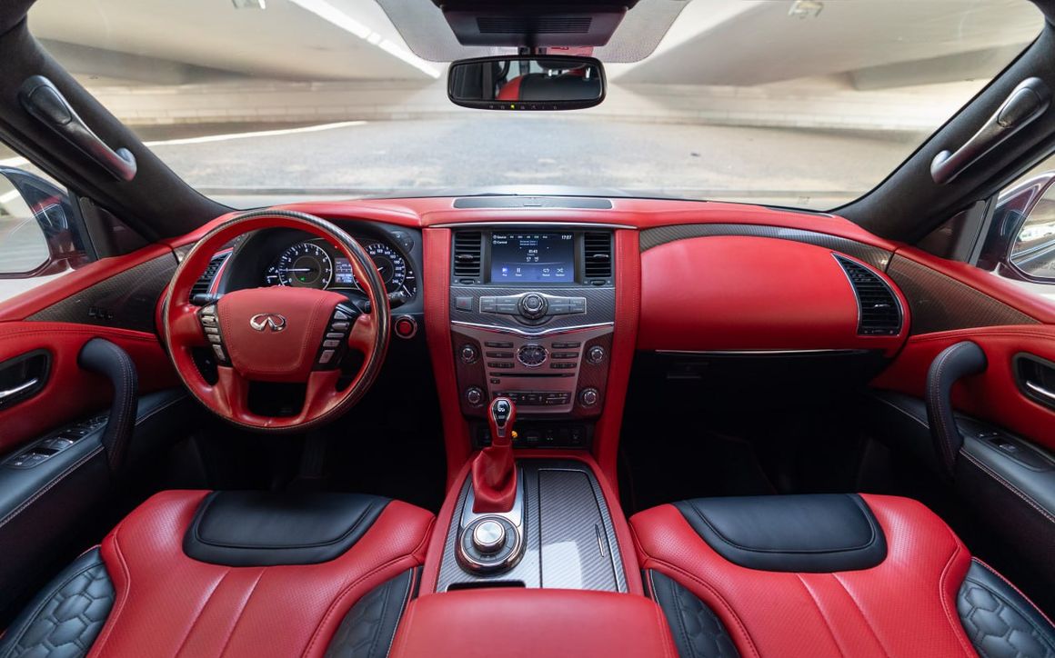 INFINITI QX80 BLACK HAWK - image 6