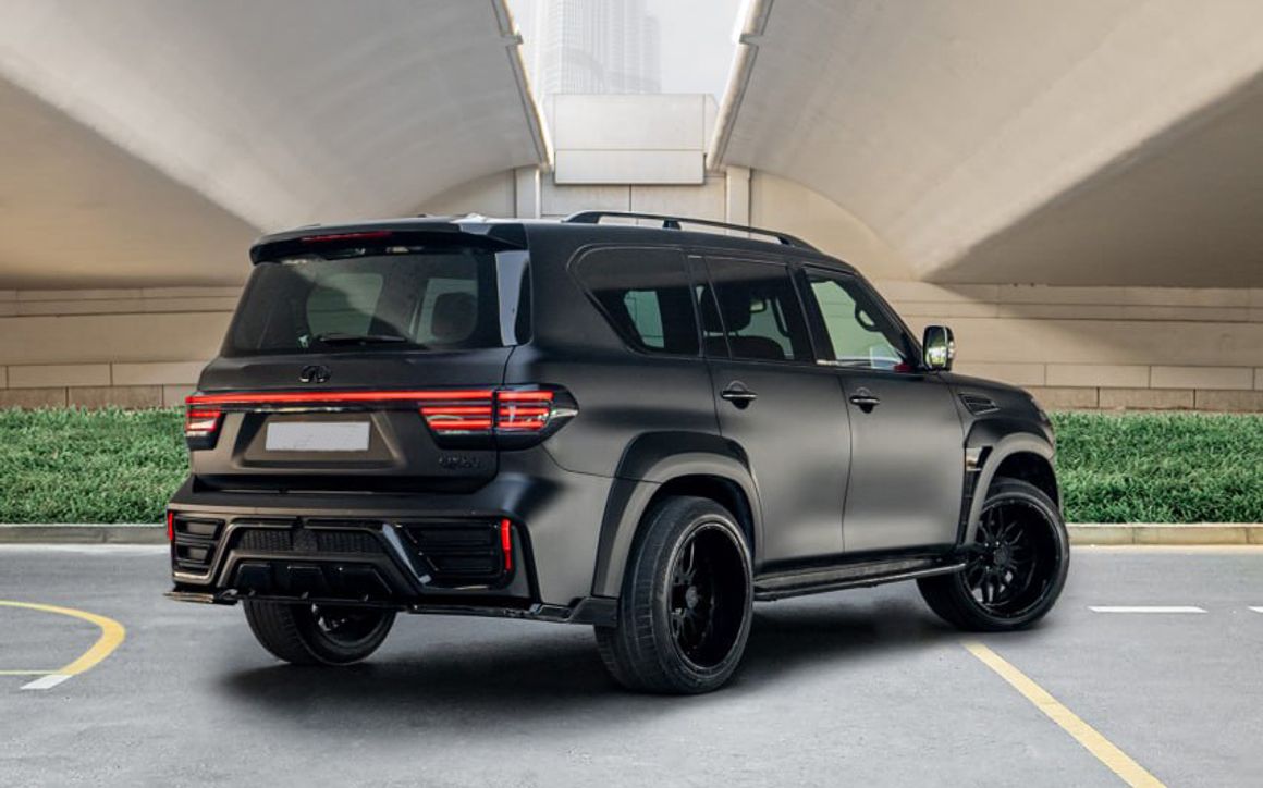 INFINITI QX80 BLACK HAWK - image 4